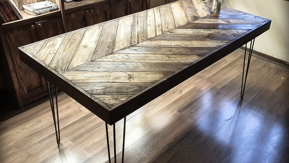 LEAF TABLE